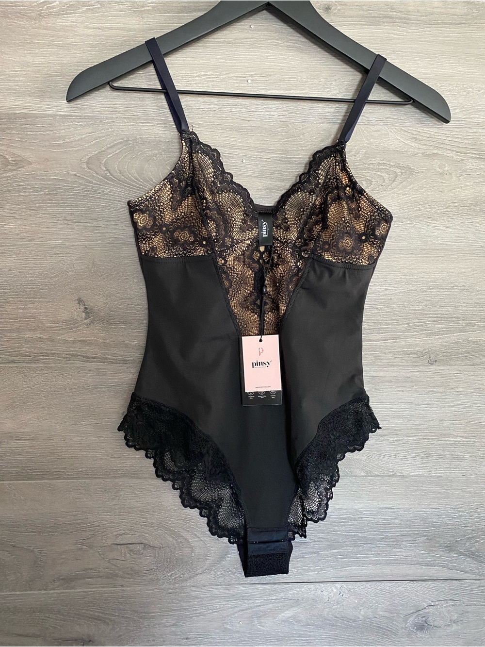 Pinsy Sculpting Lace Shapsuit NWT